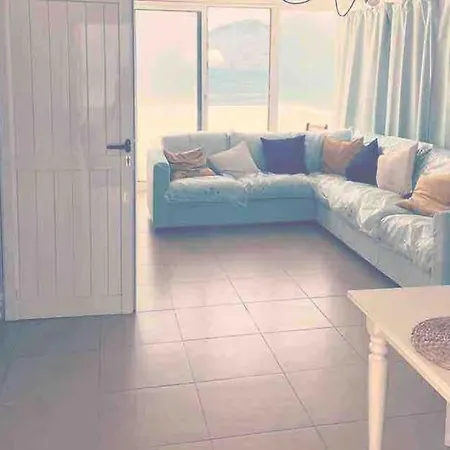 Surf House 5 Chambres 12 Lits *