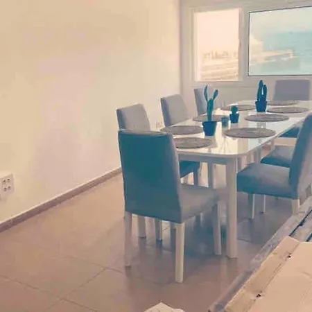Surf House 5 Chambres 12 Lits