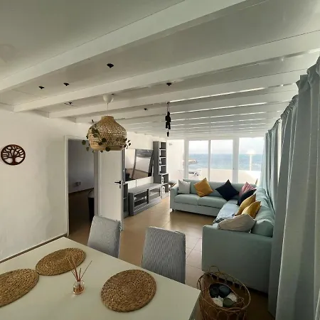 ヴィラ Surf House 5 Chambres 12 Lits カレタ・デ・ファマラ