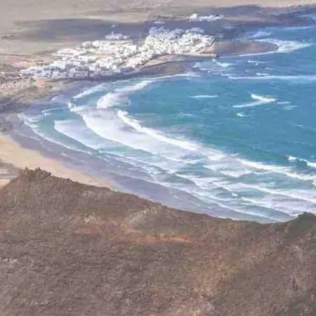 Surf House 5 Chambres 12 Lits *