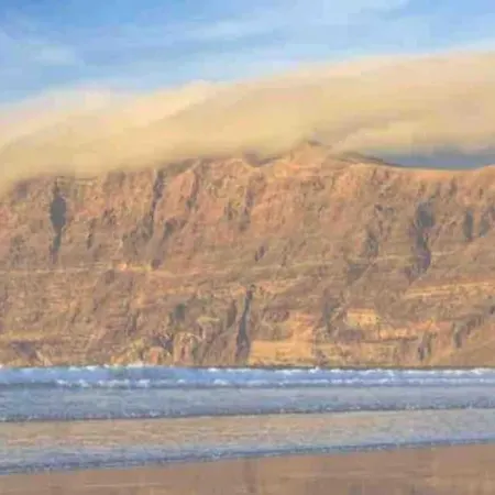 Surf House 5 Chambres 12 Lits Villa Famara